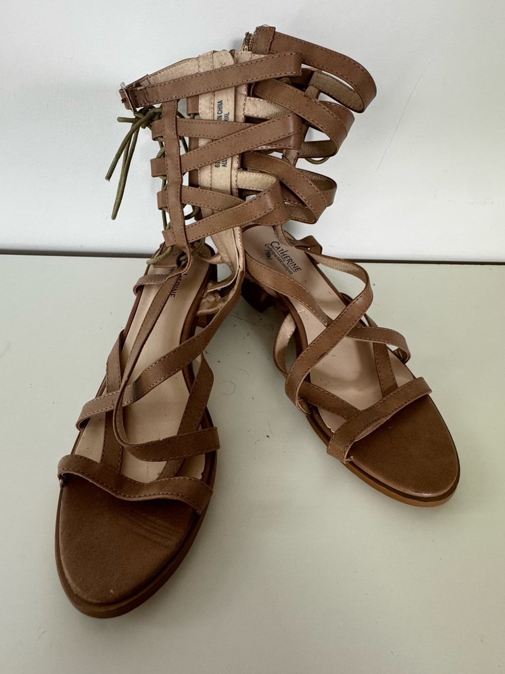 New Catherine Malandrino Beige Gladiator Sandals Lace Up Strappy Block Heel 6.5